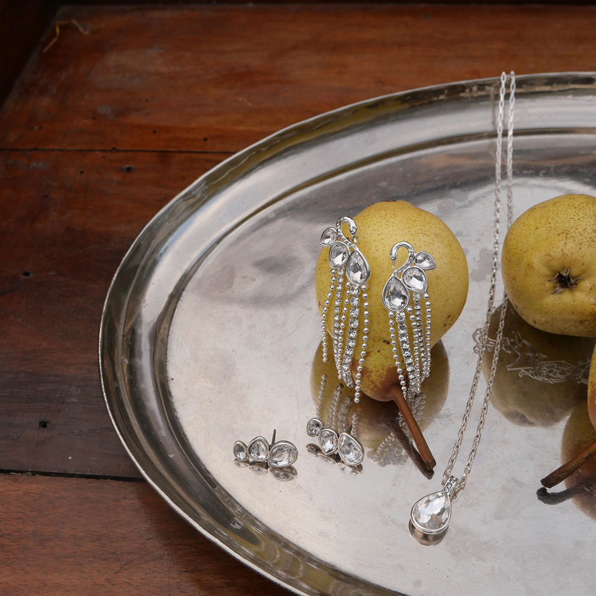 Swan | Crawler eyrnalokkar