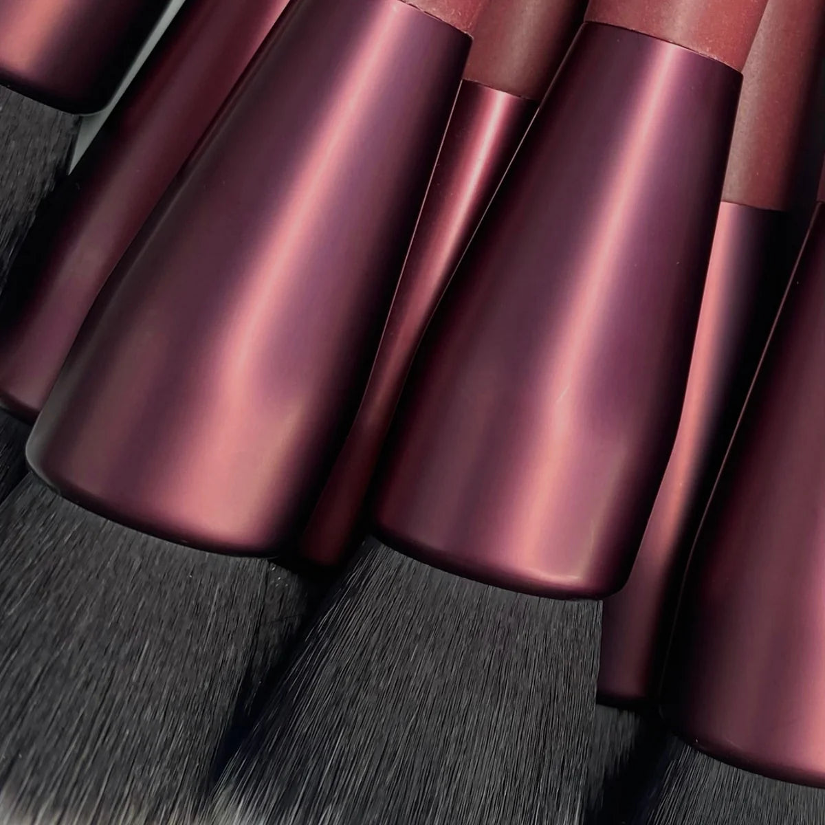 IDUN | Pro Buffer Foundation Brush