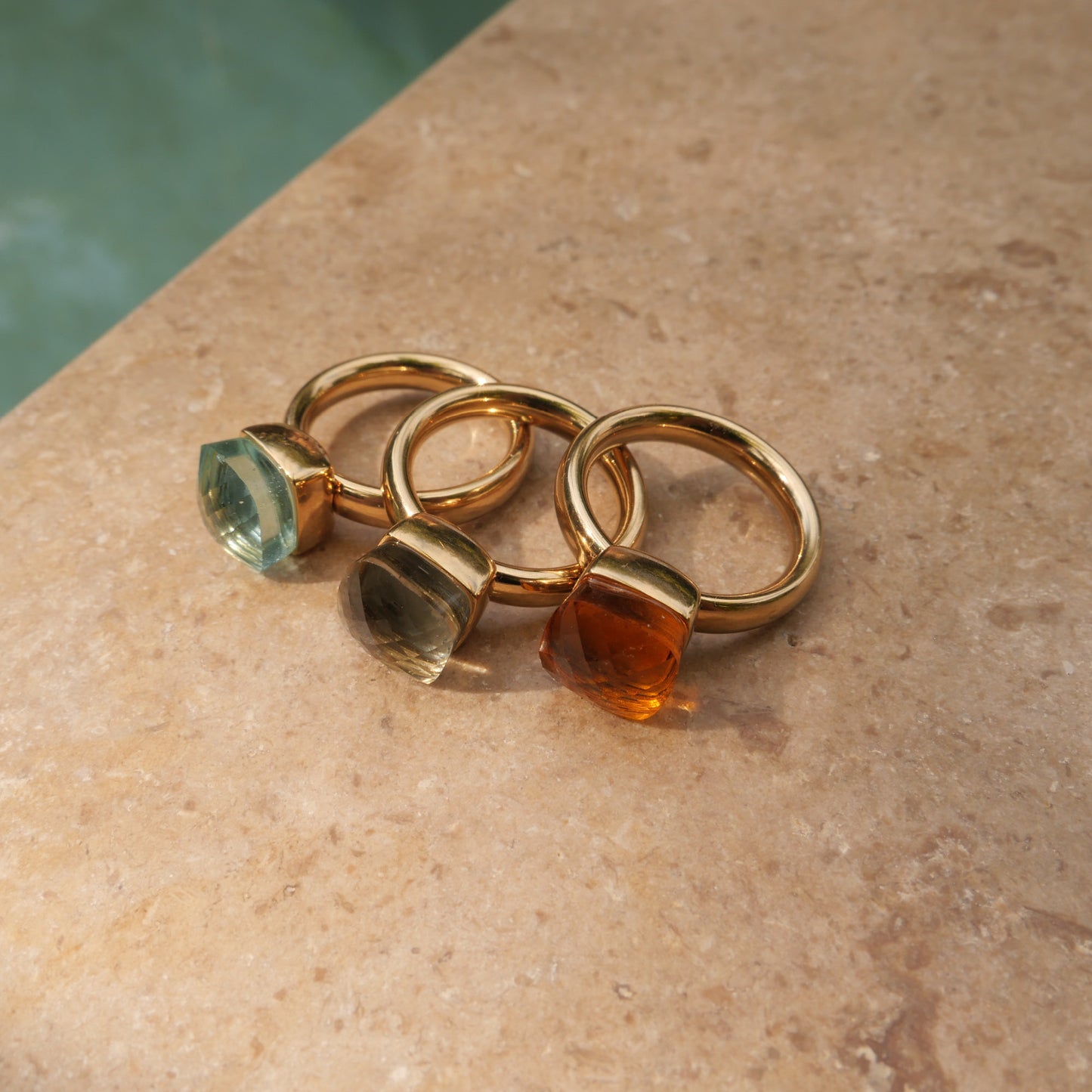Hringur-Steel stone-Topaz