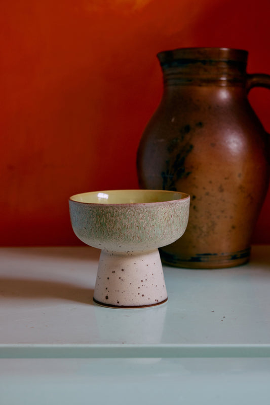 FORSALA | Lendir 29. Maí | HKLIVING | 70s Ceramics | Tapas Skál á fæti | slush
