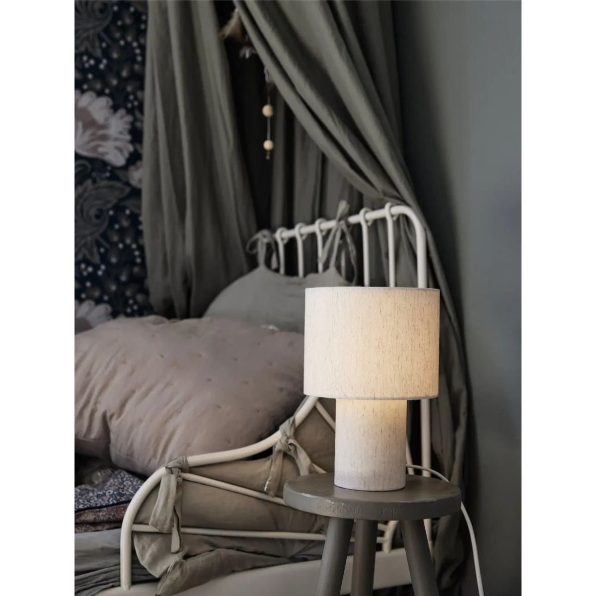 PR Home | Leah | Borðlampi