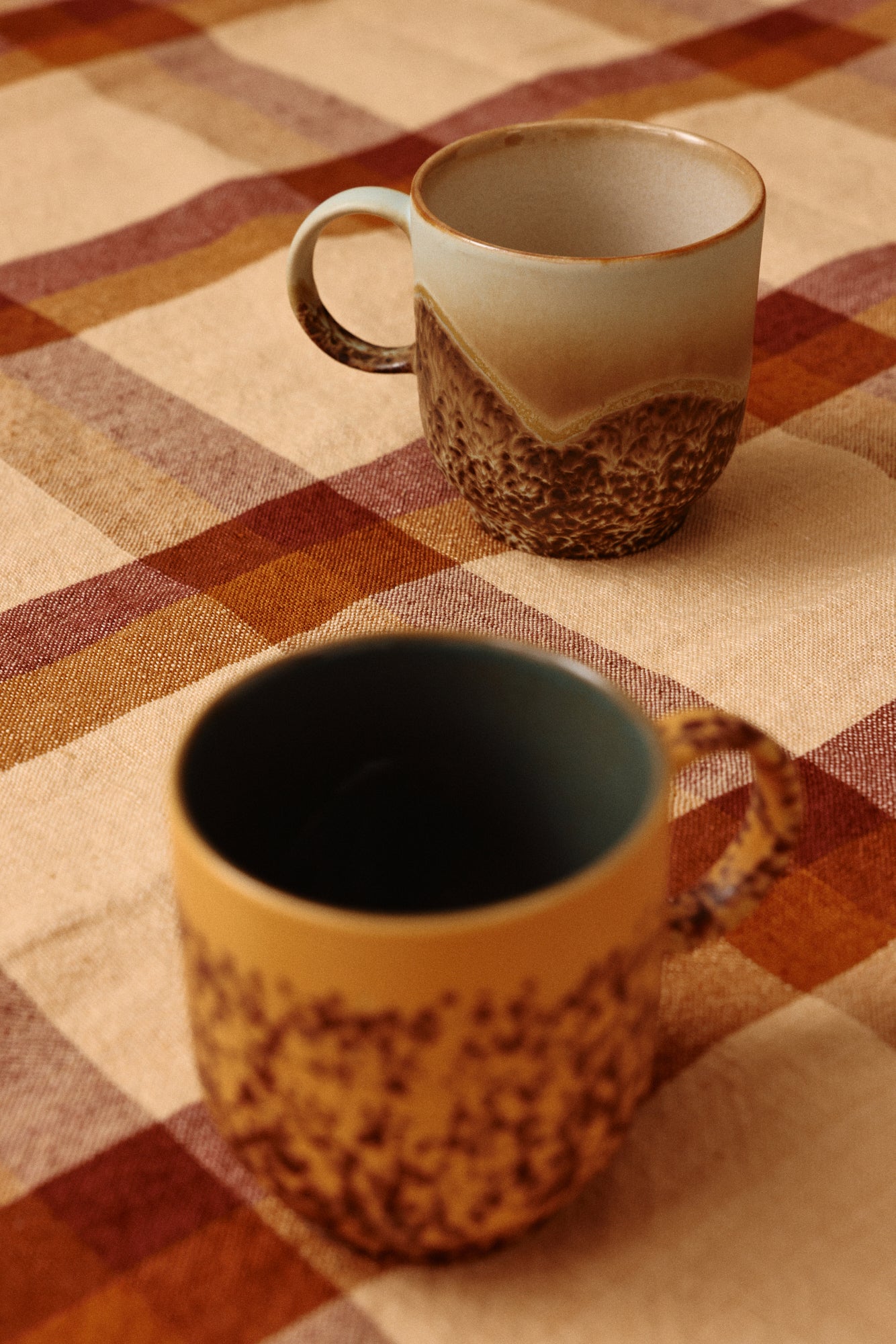 HKLIVING | 70s ceramics | Kaffibolli | Shell