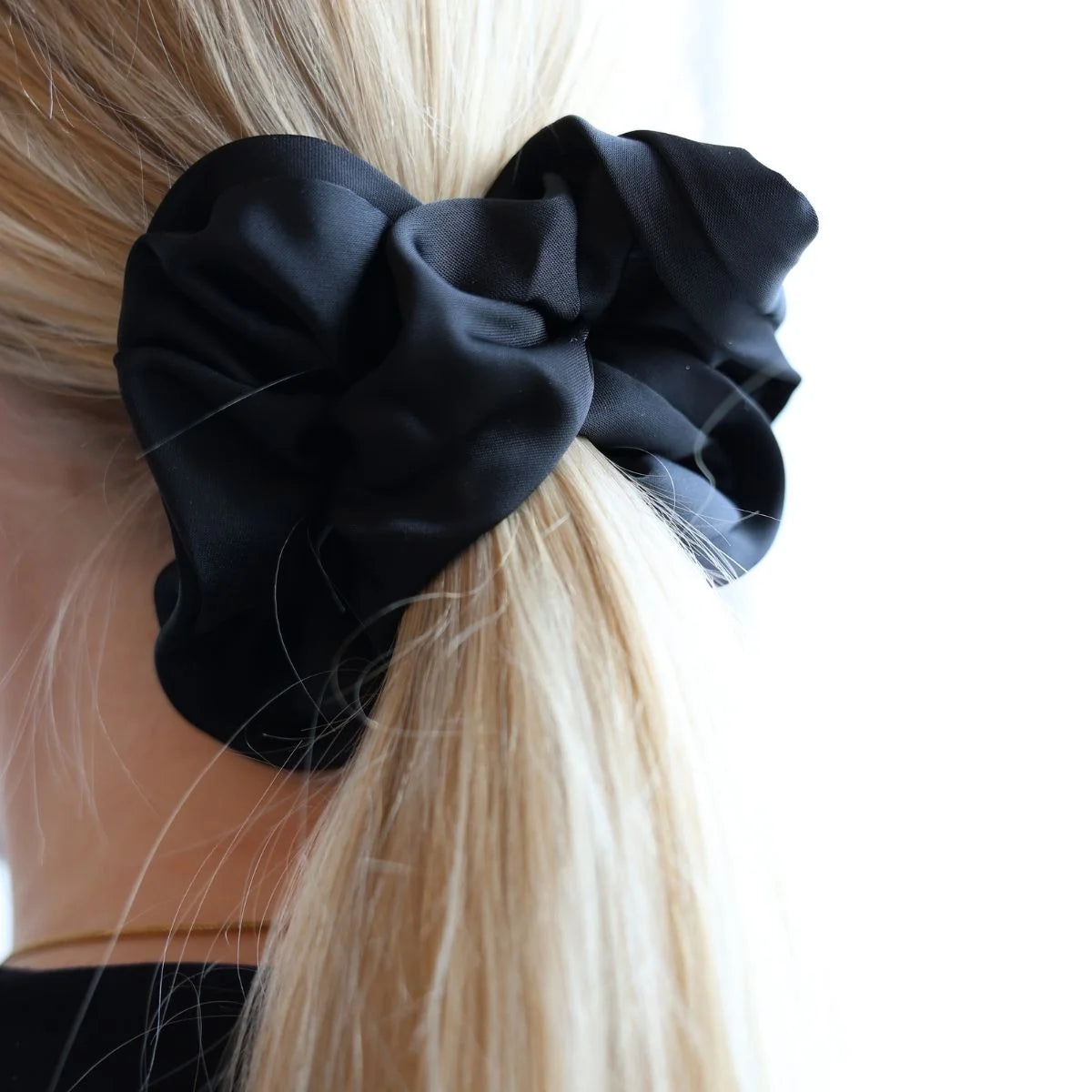 NAMISO | Aura | Scrunchie | Svört