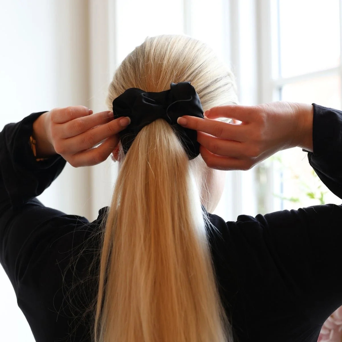 NAMISO | Aura | Scrunchie | Svört