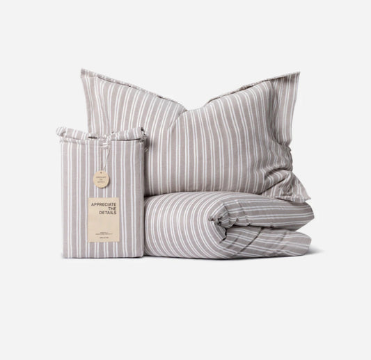 APPRECIATE THE DETAILS | Washed Cotton | Striped Moccha | Sængurverasett