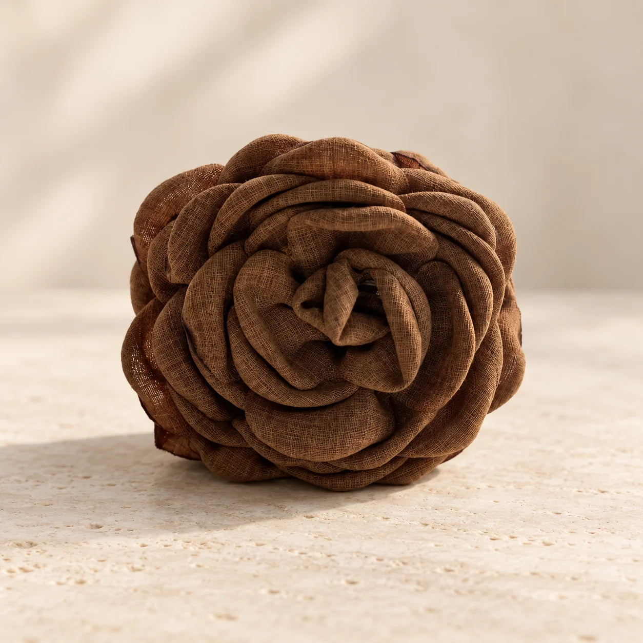 NAMISO | Hana Rose | Hárklemma | Toffee | 9 cm