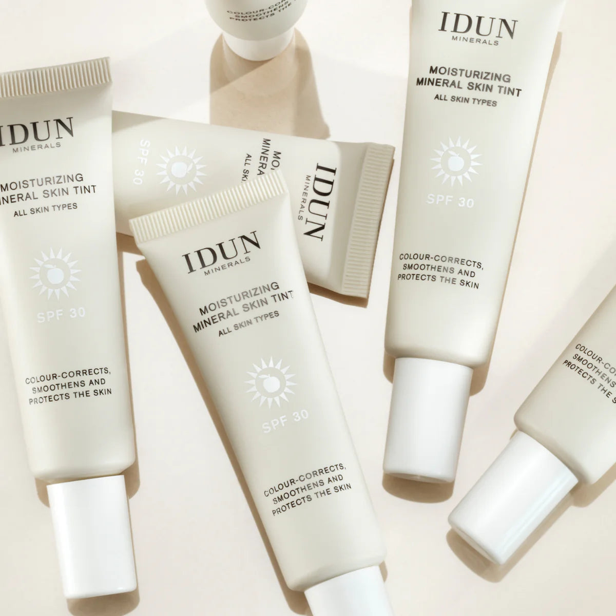 IDUN MOISTURIZING MINERAL SKIN TINT SPF 30 | Gamla Stan | Light