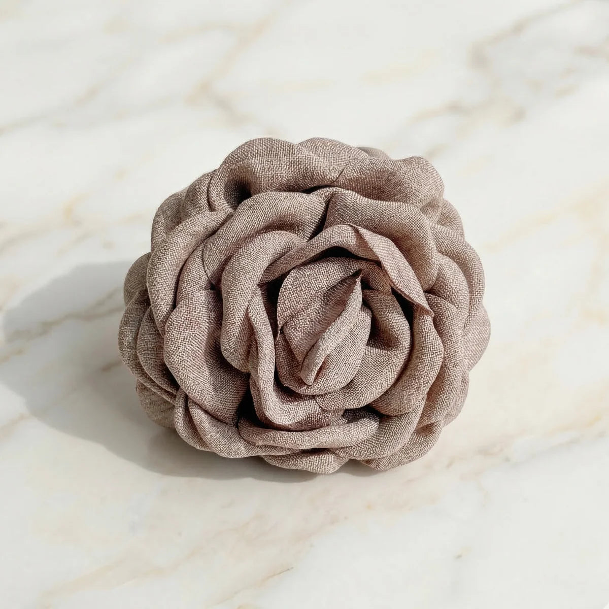 NAMISO | Hana Rose | Hárklemma | Ljósbleik | 9 cm