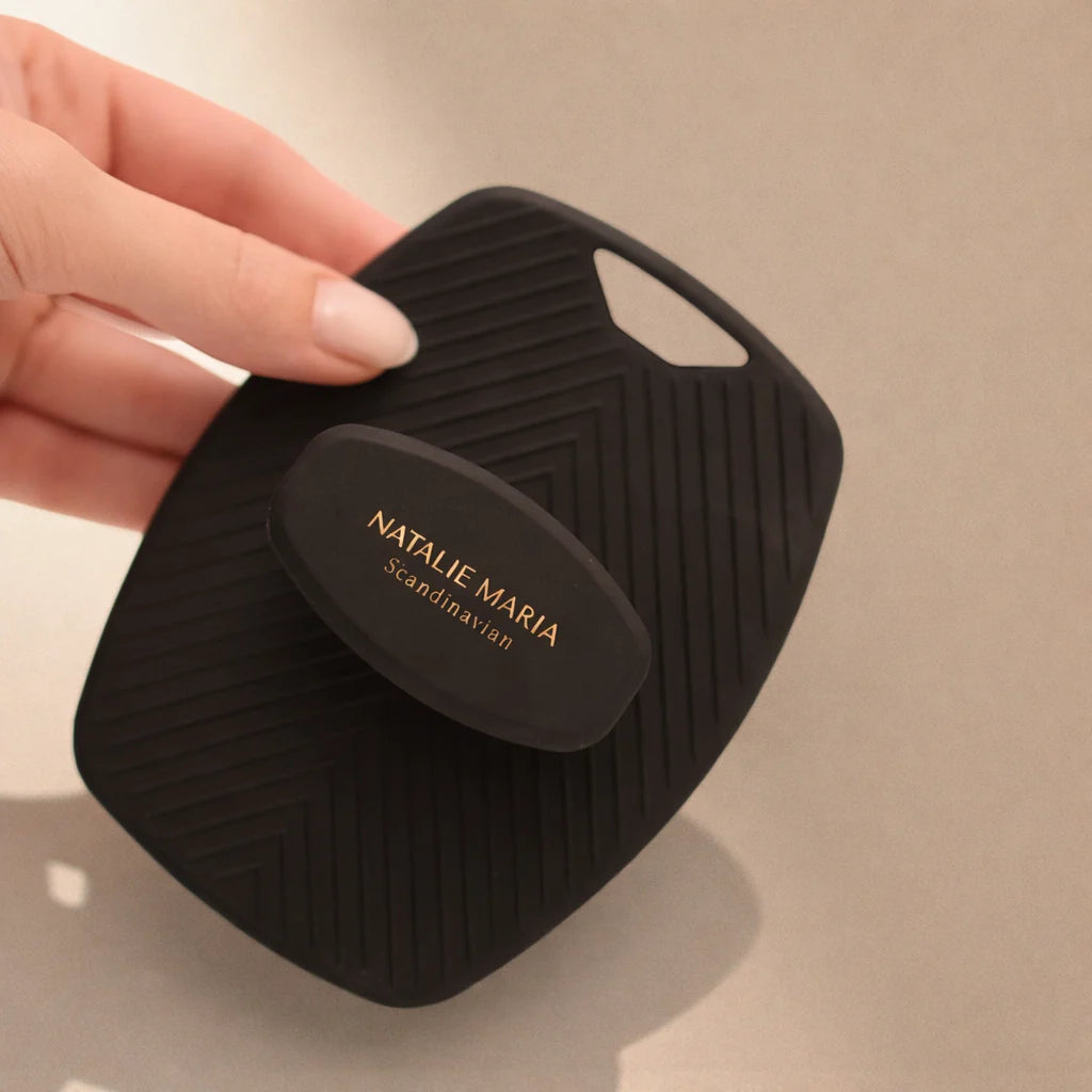 Natalie Maria Scandinavian | PRO Shower Body Dot