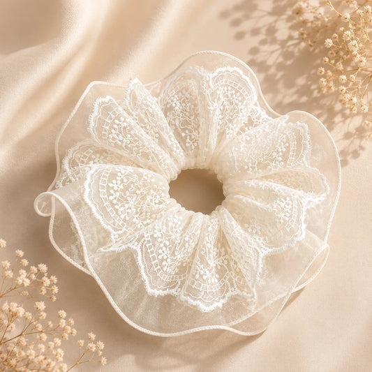 NAMISO | Lunéa | Blonde Scrunchie | Hvít