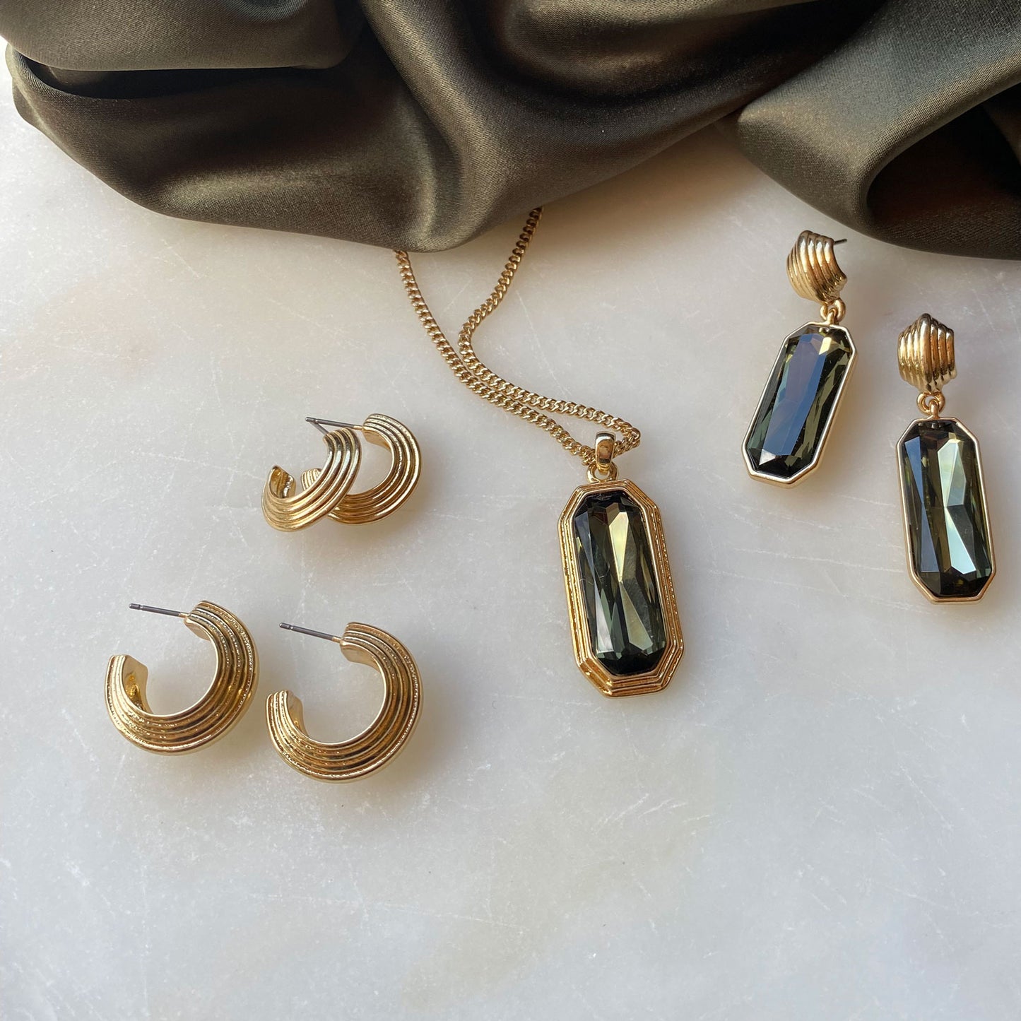 Eyrnalokkar | Grace | Gull