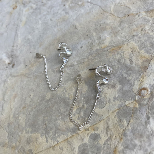 Blowing Ribbon | Eyrnalokkar | Silfur