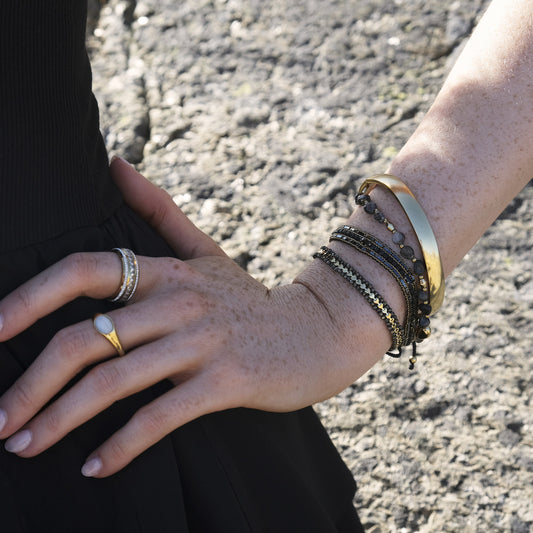 Armband | Svartir steinar| Stál