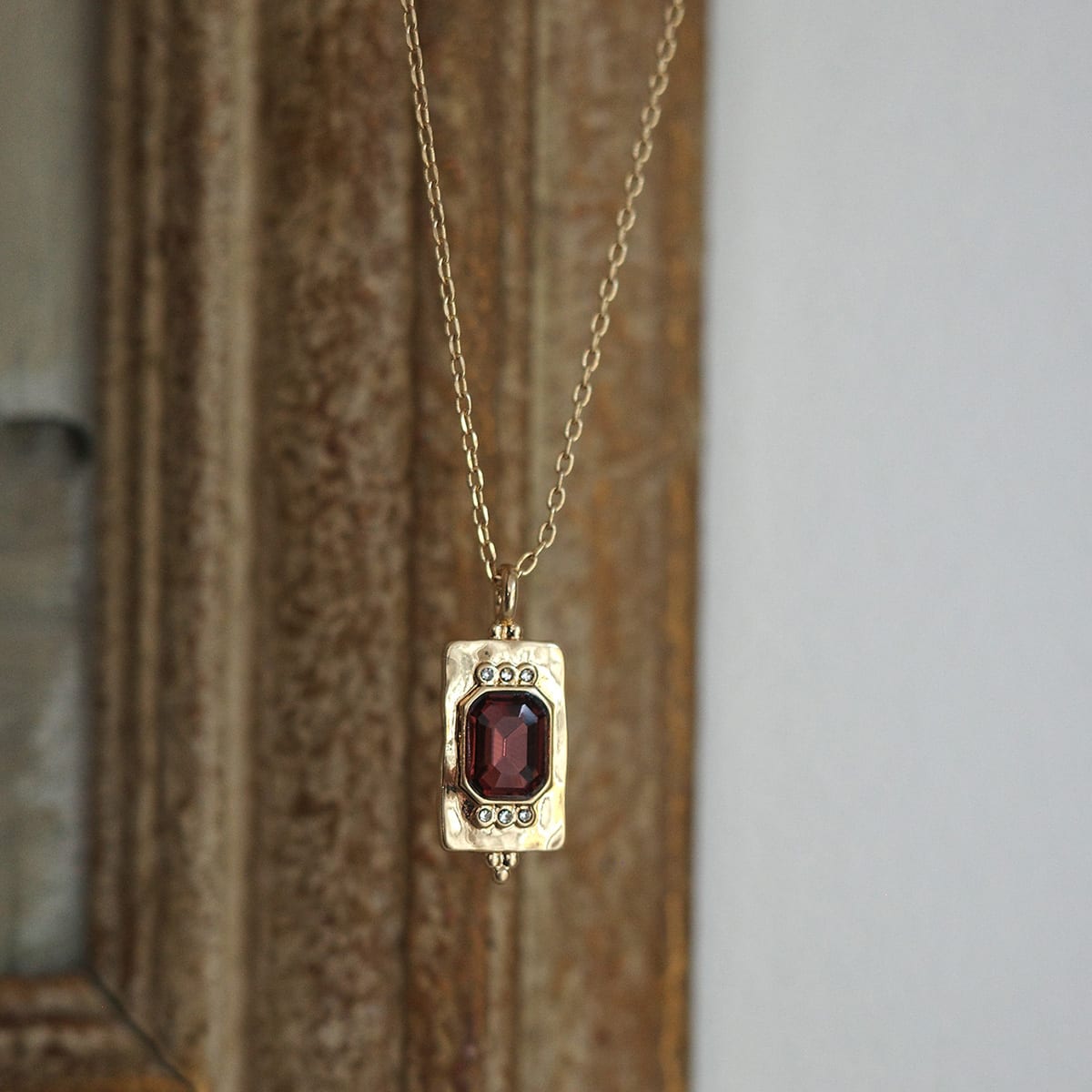 Hálsmen | Burgundy | Bohemia | Gull