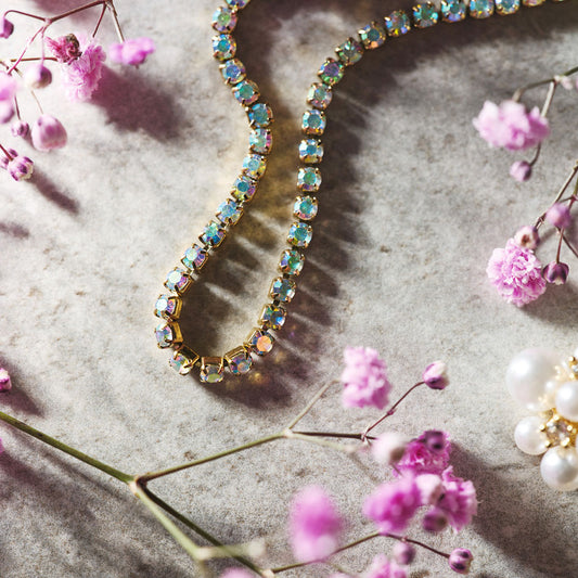 Armband | Tone Damli | Gull með steinum